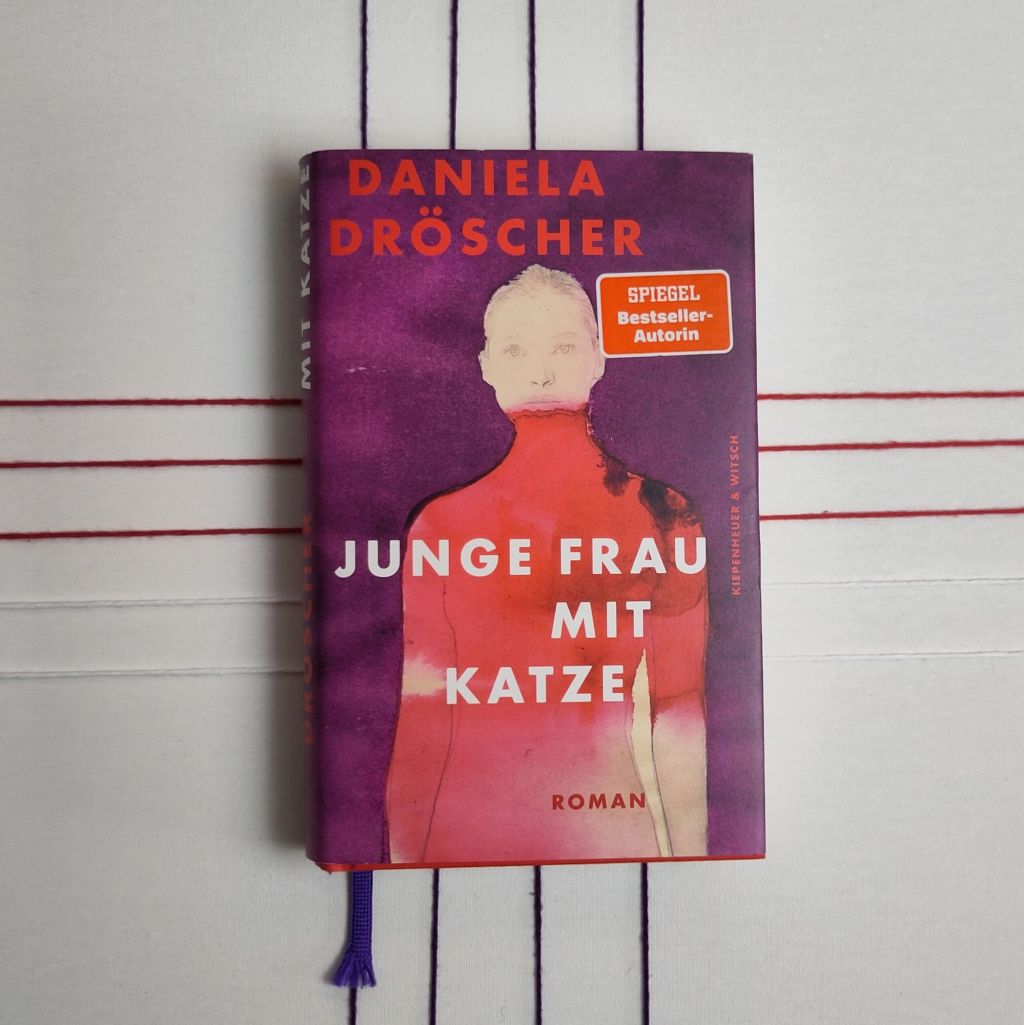 Ganzheitliches Leiden – „Junge Frau mit Katze“ von Daniela&nbsp;Dröscher